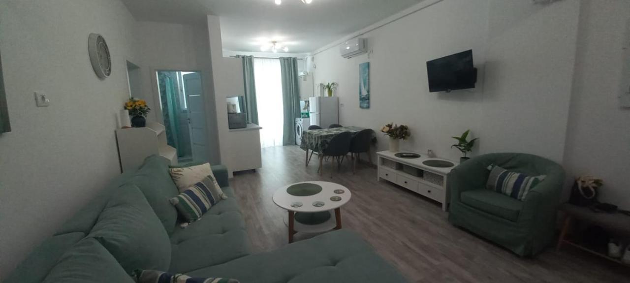 Green Leaf, 2 Camere, Mamaia Nord นาโวดาริ ภายนอก รูปภาพ